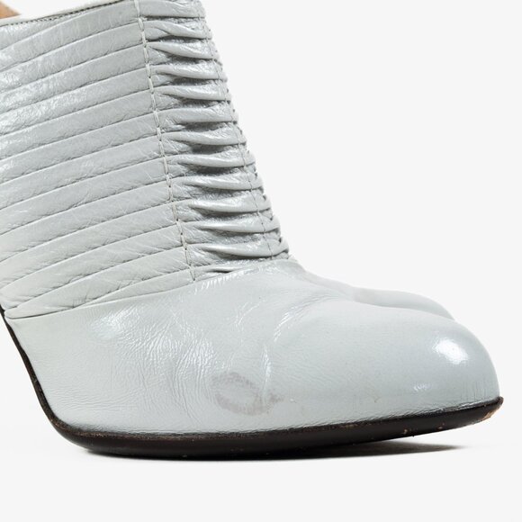 Salvatore Ferragamo Ribbed Leather Pumps - Picture 11 of 11